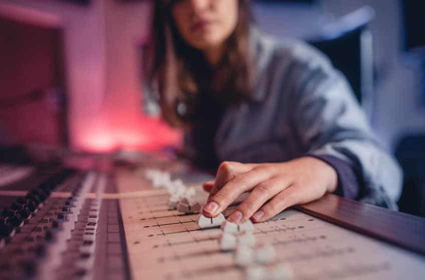 Sound Engineering Courses: Best Colleges for Music Engineers